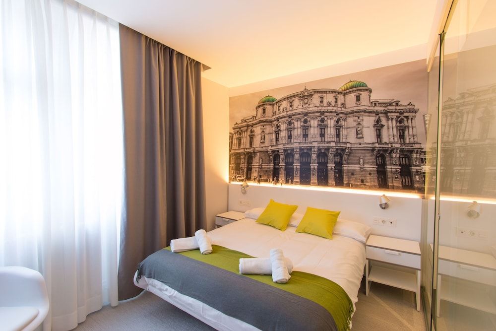 undefined Bilbao City Rooms 3