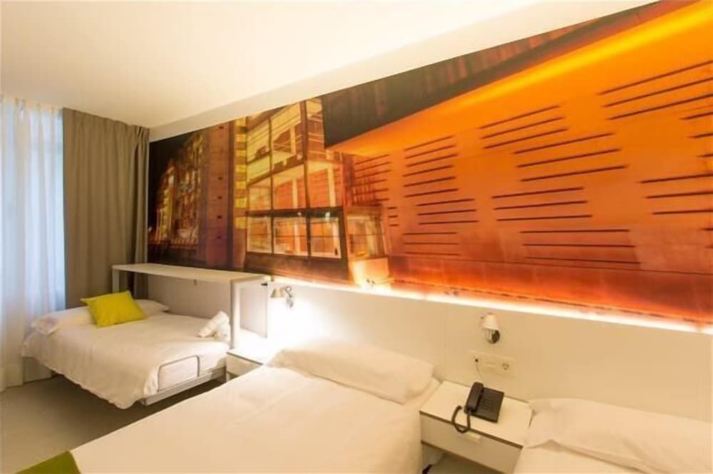 undefined Bilbao City Rooms 8