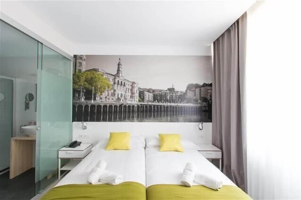 undefined Bilbao City Rooms 2
