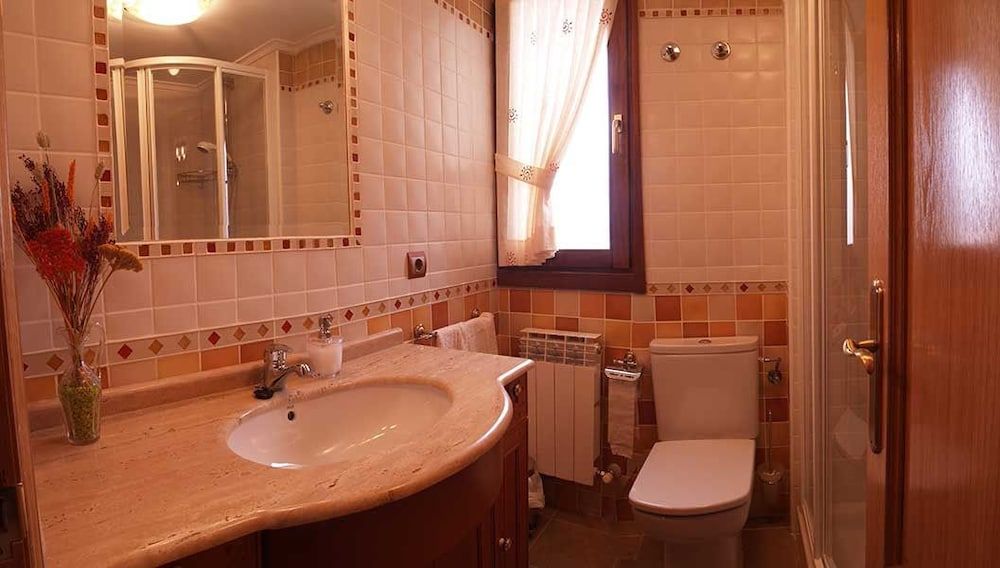 House, 2 Bedrooms