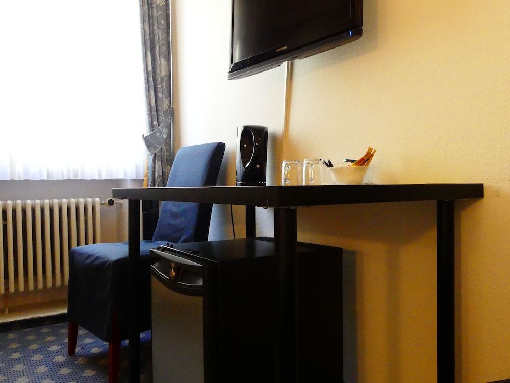 Hotel Königshof The Arthouse Double Room 7