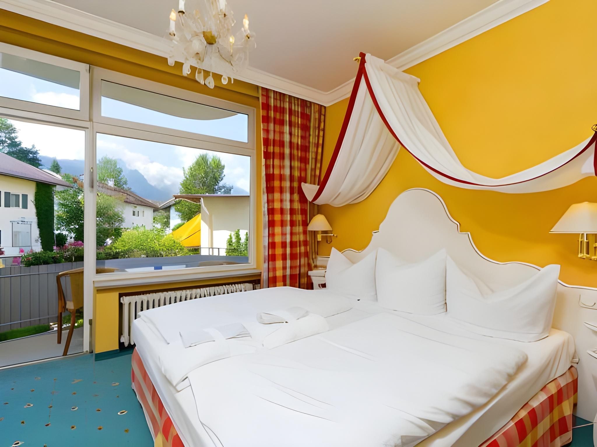 Wittelsbacher Hof Swiss Quality Hotel Double Room with Balcony