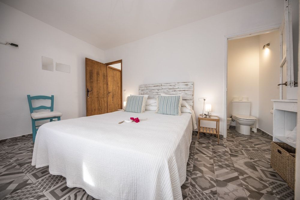 Double Room, Ensuite (Na Blanca)