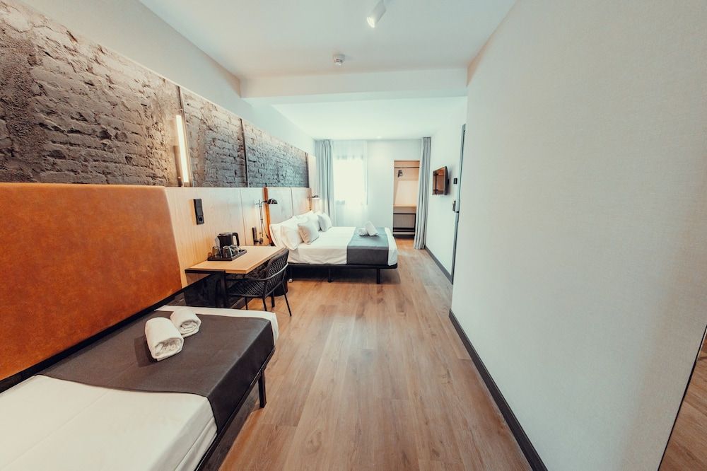 Hotel Transit Standard Triple Room 5