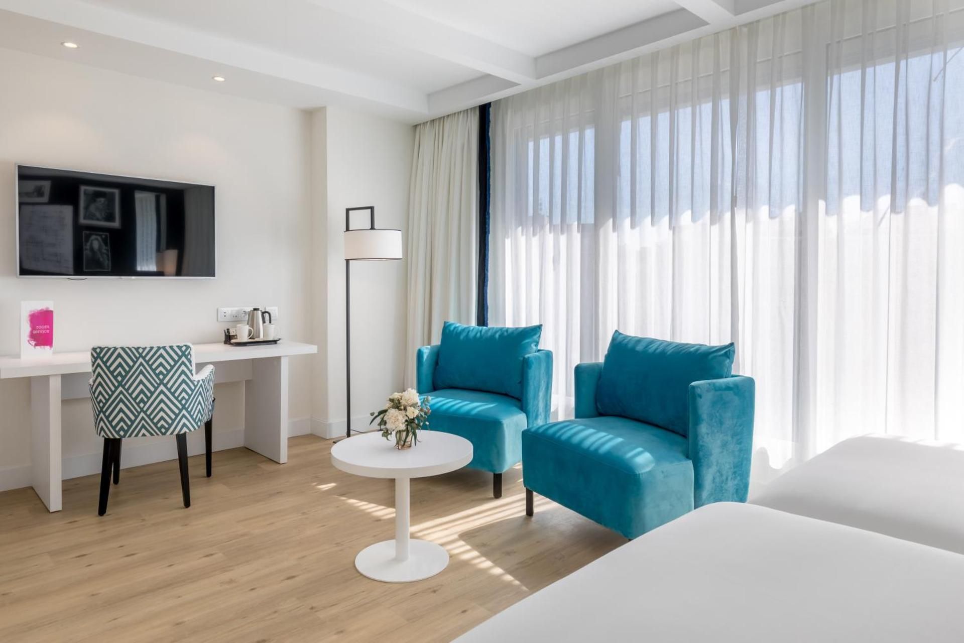 Double or Twin Room with Terrace