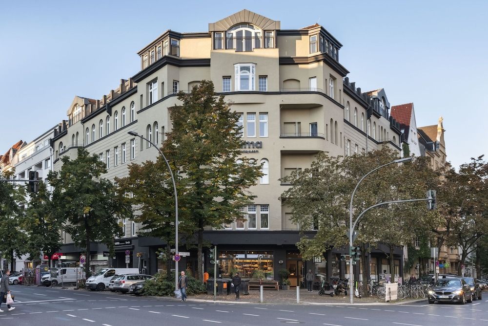 undefined Numa Berlin Novela 7