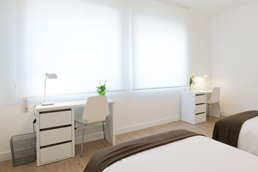 NeoMagna Madrid Standard Double Room 5