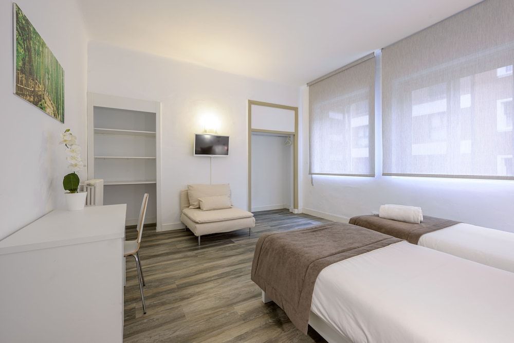 NeoMagna Madrid Standard Double Room 23