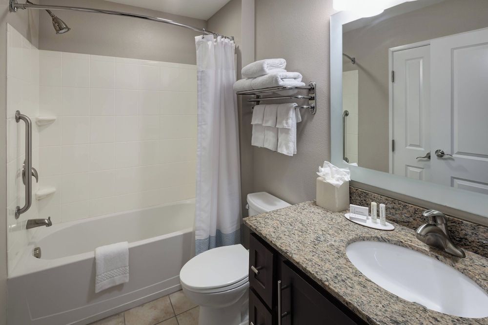 Studio, Multiple Beds (Mobility/Hearing Accessible, Tub)