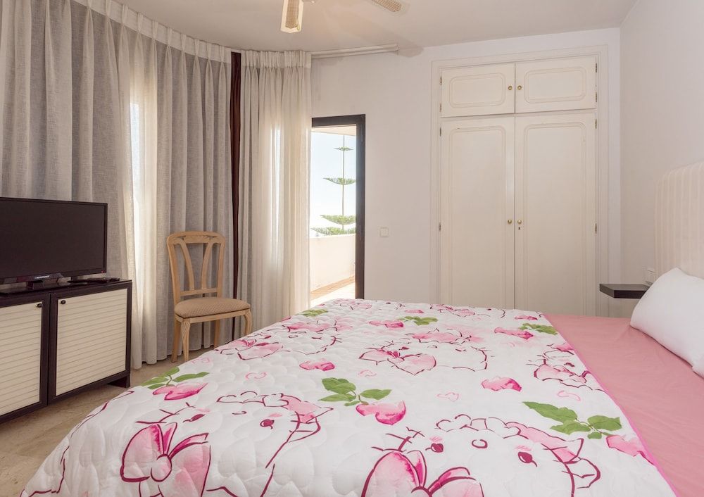 Apartment, 3 Bedrooms, Terrace, Ocean View
