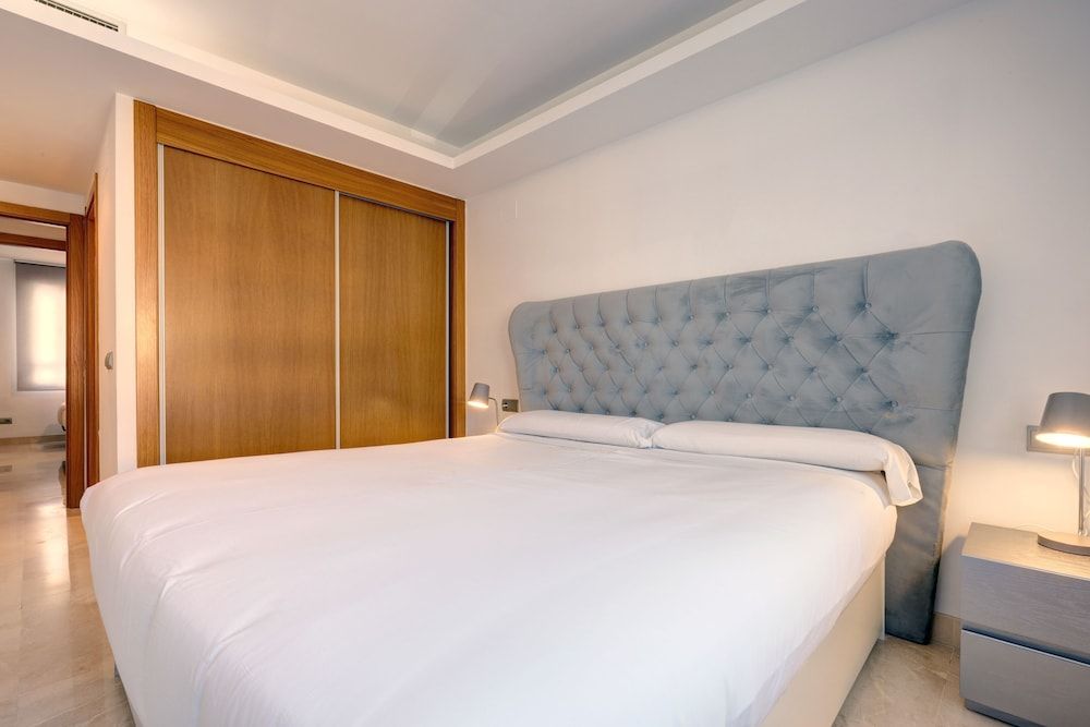 Deluxe Penthouse, 3 Bedrooms, 2 Bathrooms, Annex Building (LAB, PILCOMAYO)