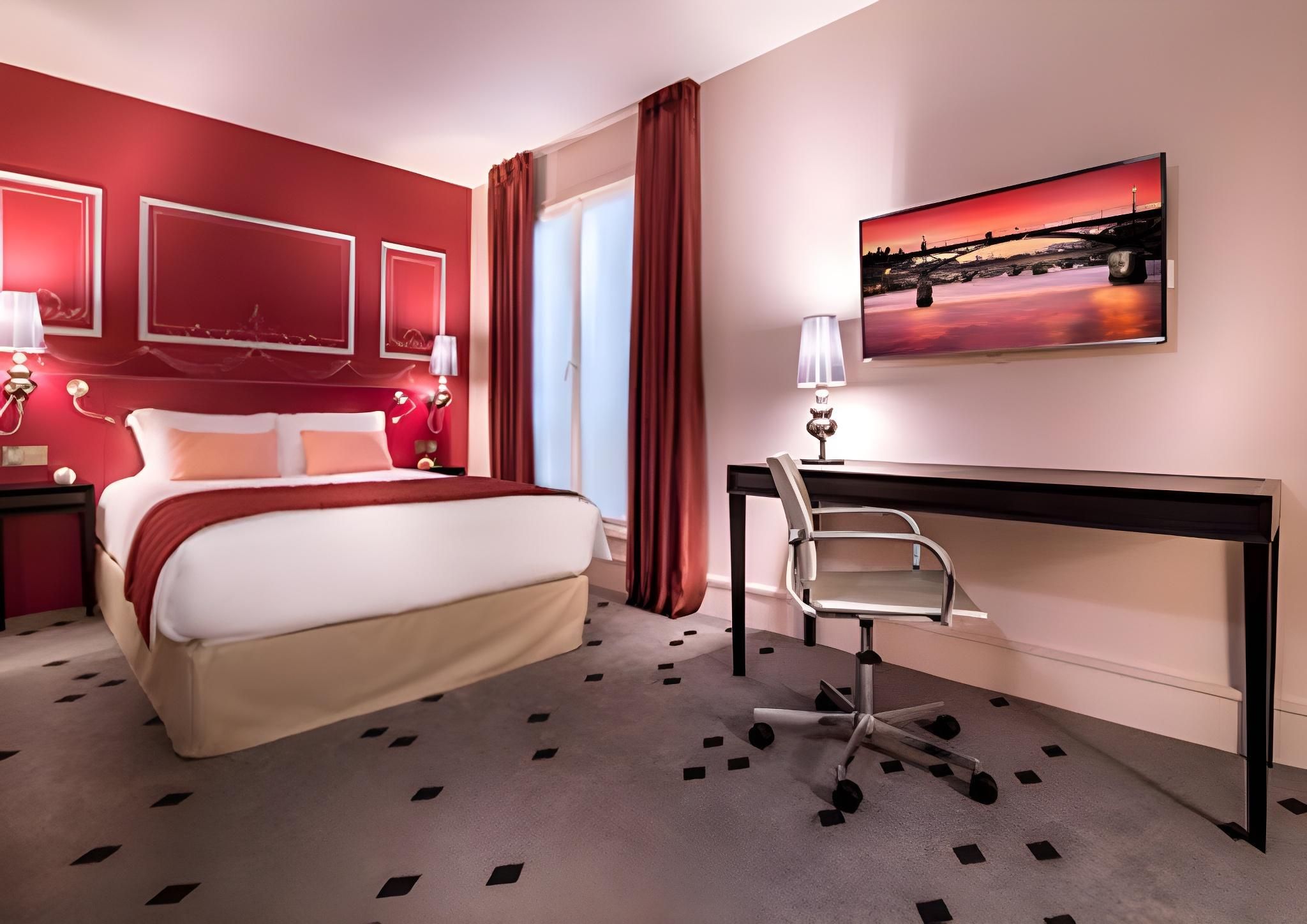 NH Collection Paris Ponthieu Champs-Elysées Superior Room 5