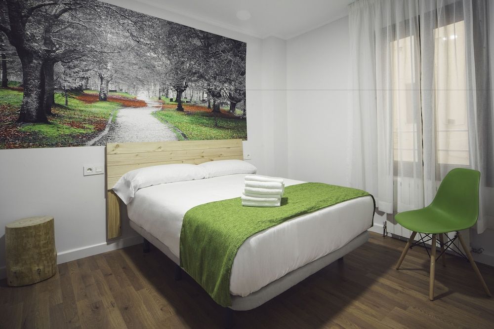 Casual Bilbao Serantes Double Room 3