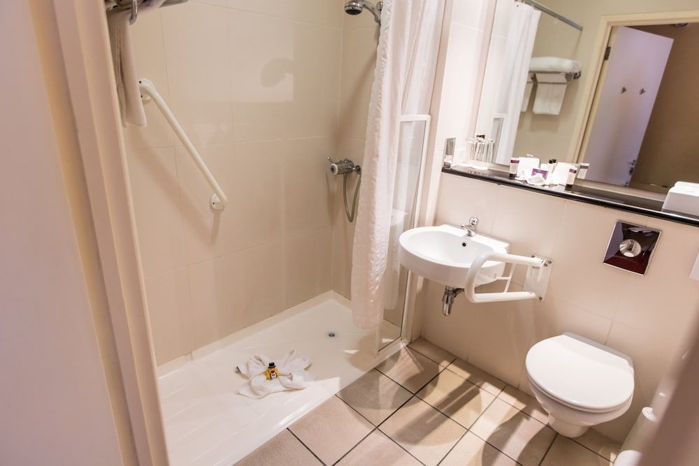 Everglades Hotel Superior Double or Twin Room 10