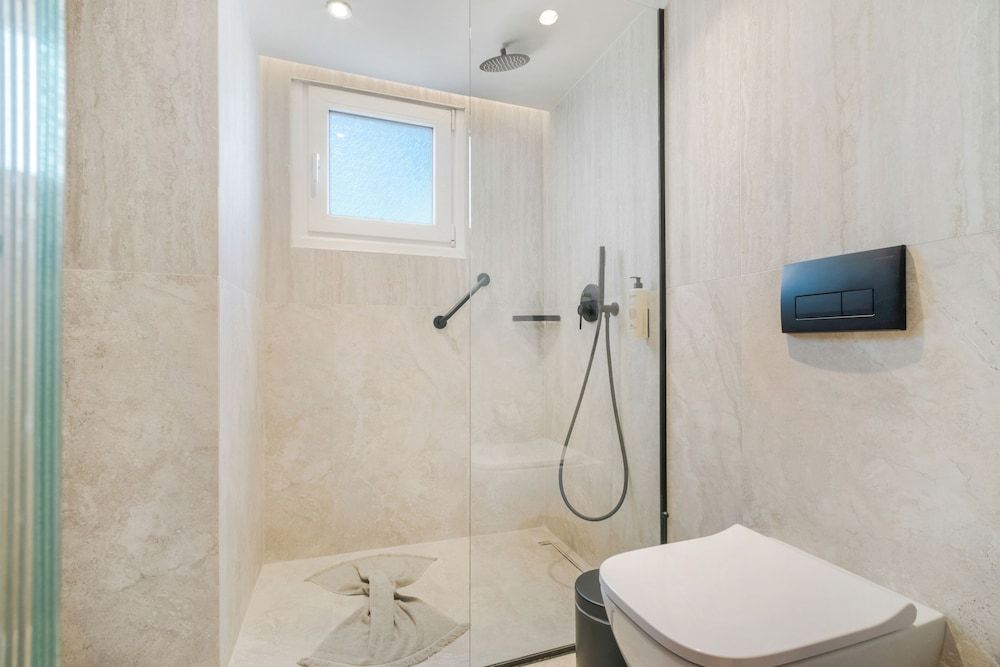 Capsis Astoria Heraklion Hotel Family Room 5