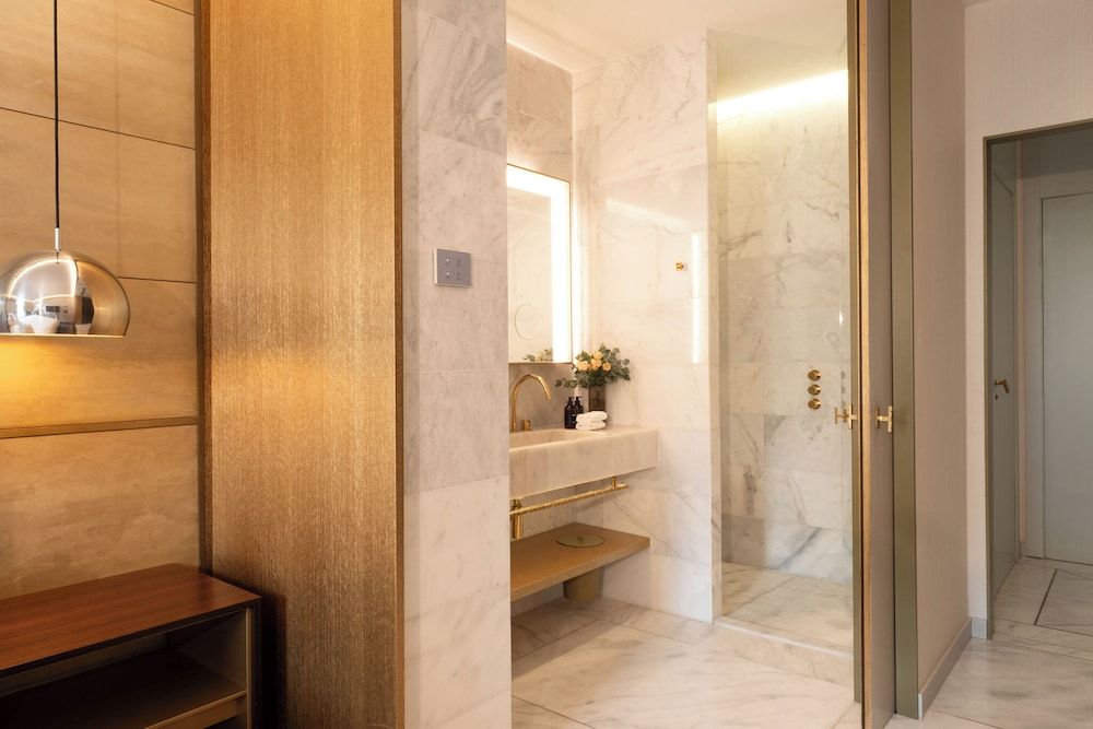 Almanac Barcelona Almanac Room 6