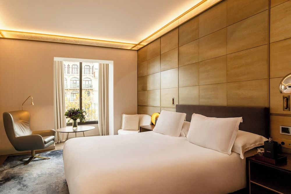 Almanac Barcelona Almanac Room 2