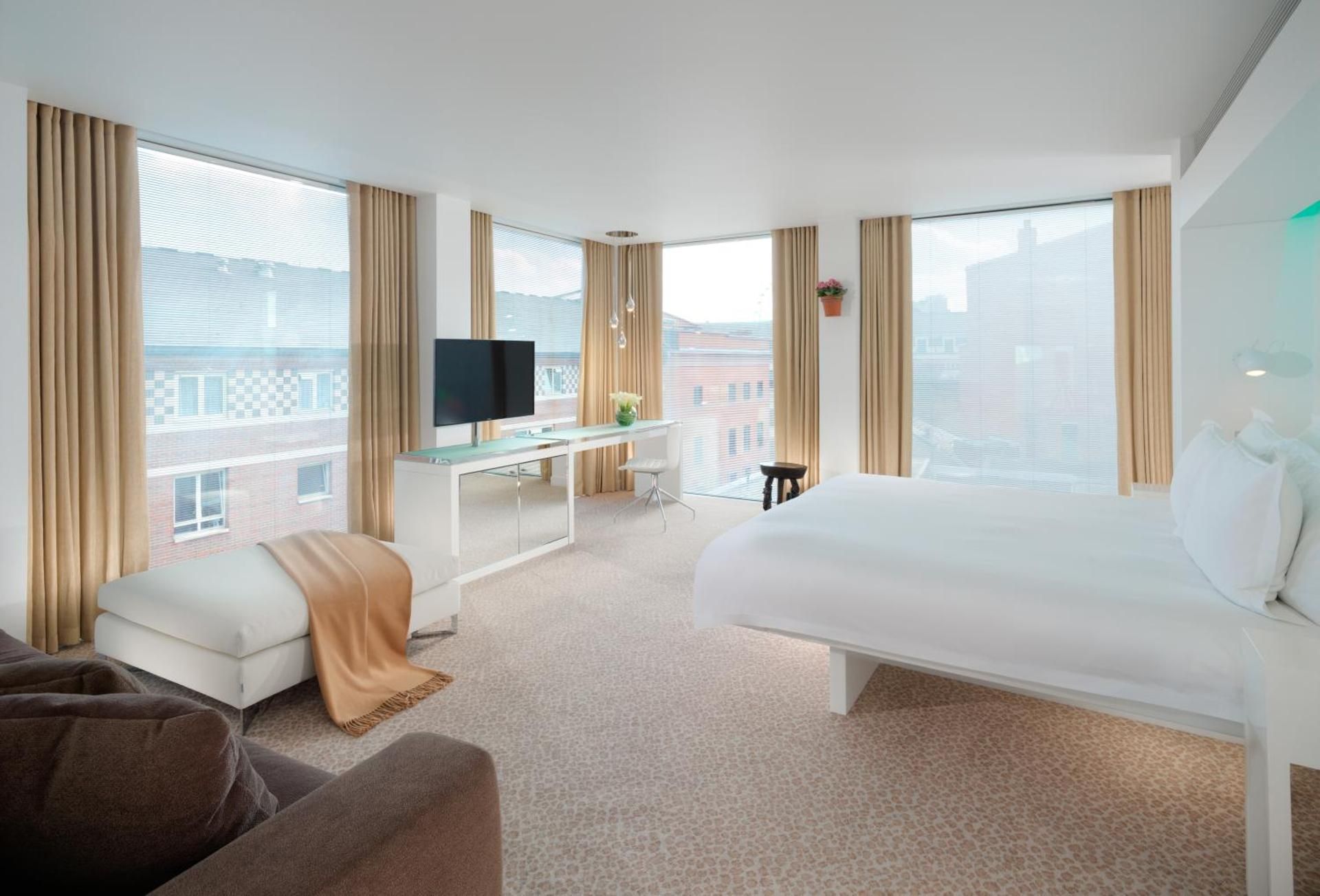 undefined St Martins Lane London, a Morgans Originals hotel 6