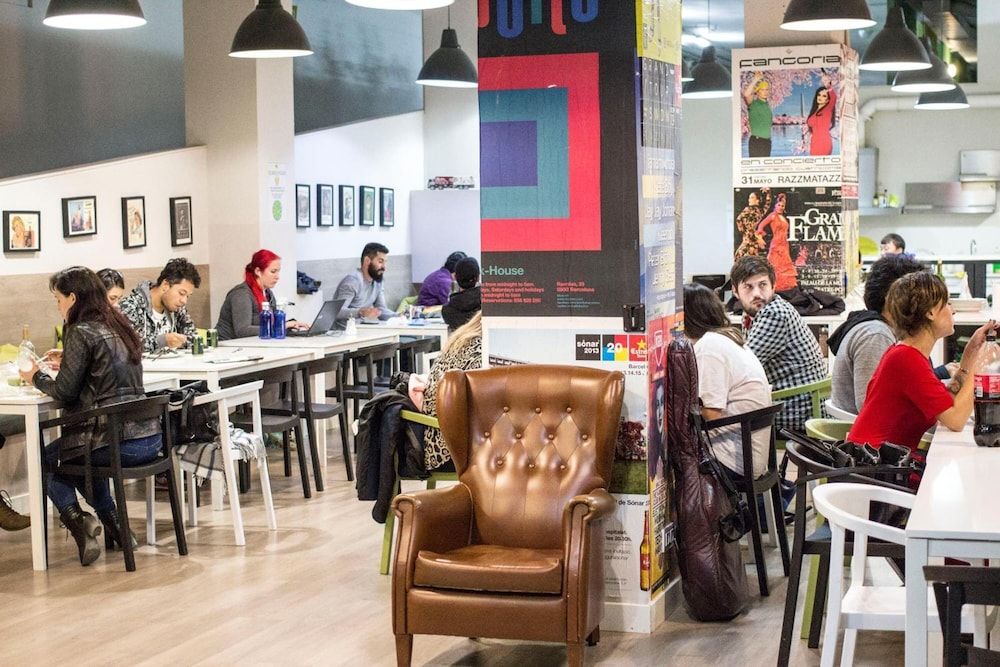 undefined Hola Hostal Eixample - Hostel 10