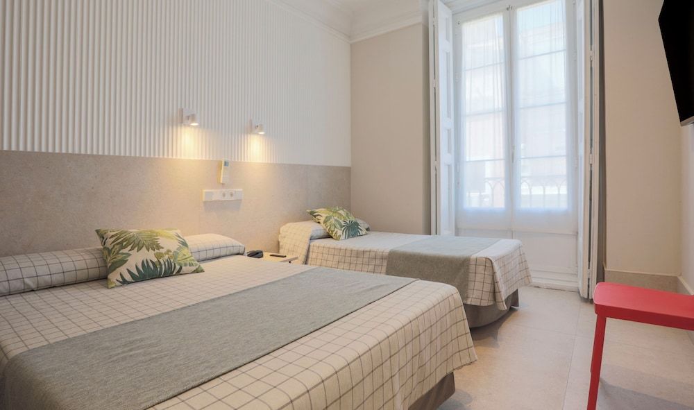 Hostal Castilla II - Puerta del Sol Double Room, 2 Twin Beds 21