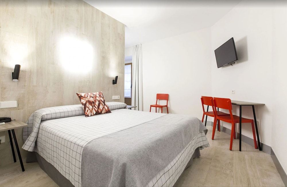 undefined Hostal Castilla II - Puerta del Sol 10