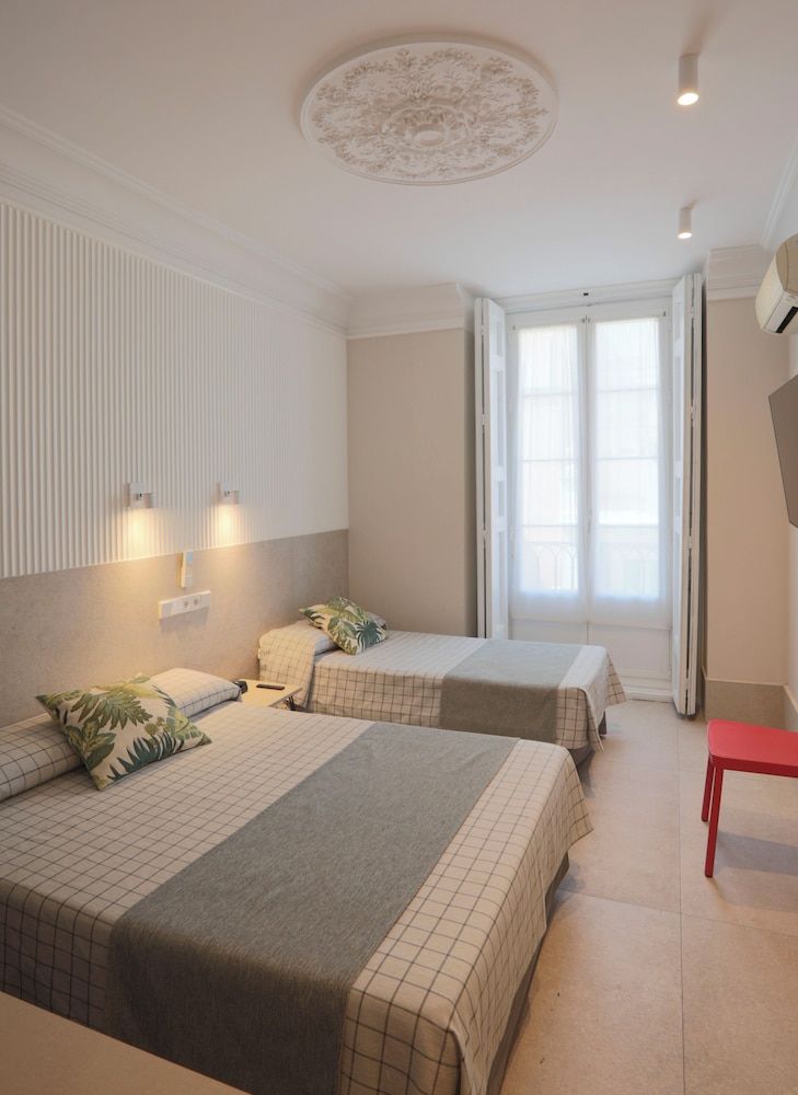 Hostal Castilla II - Puerta del Sol Double Room, 2 Twin Beds 37