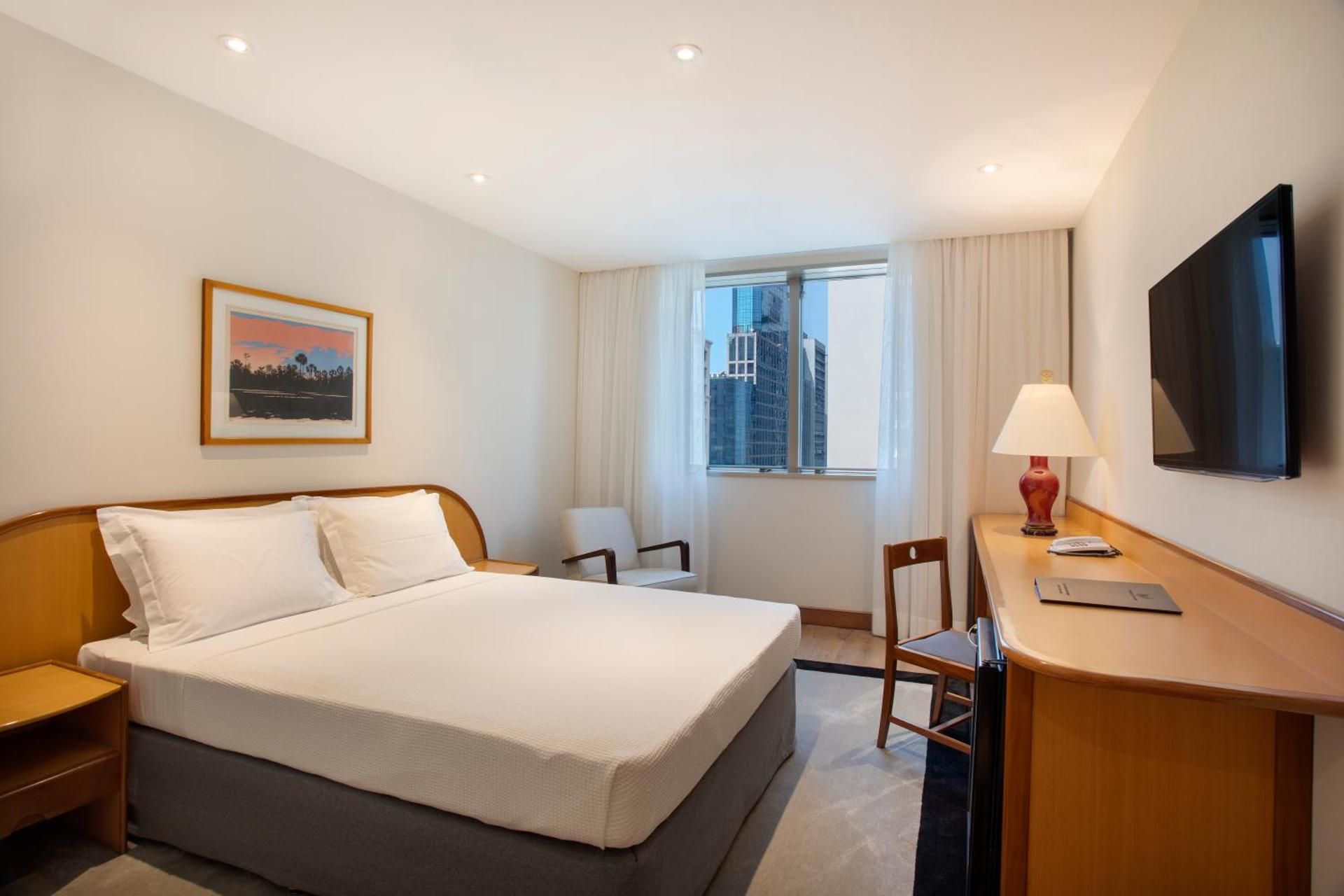 Superior Executive Room with 1 Double Bed and  City View
