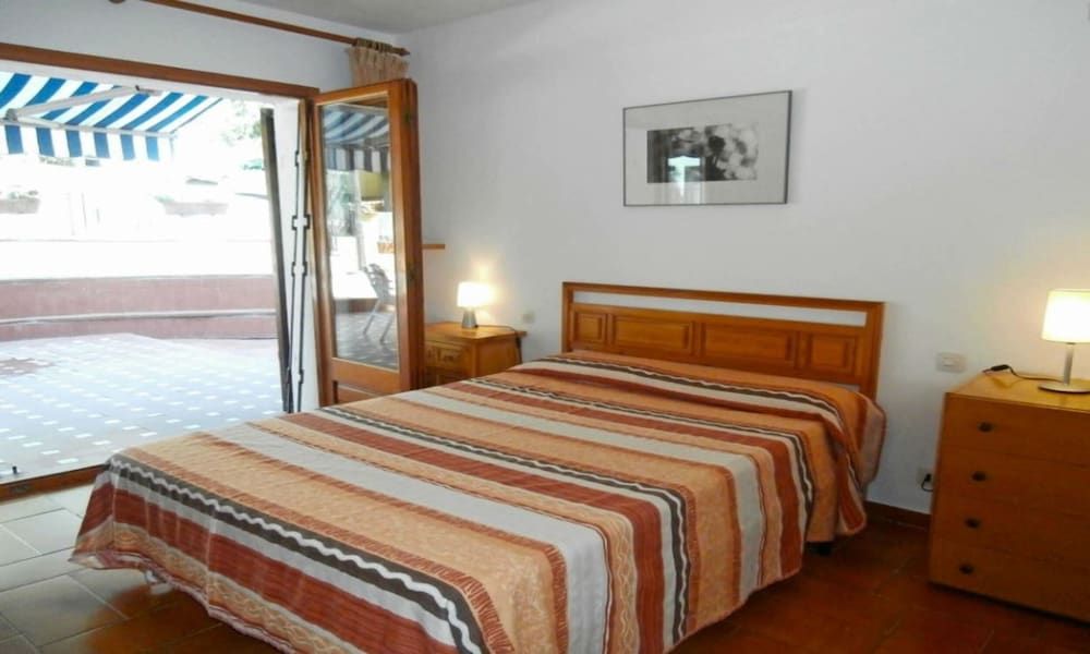 Family Apartment, 3 Bedrooms, Garden View