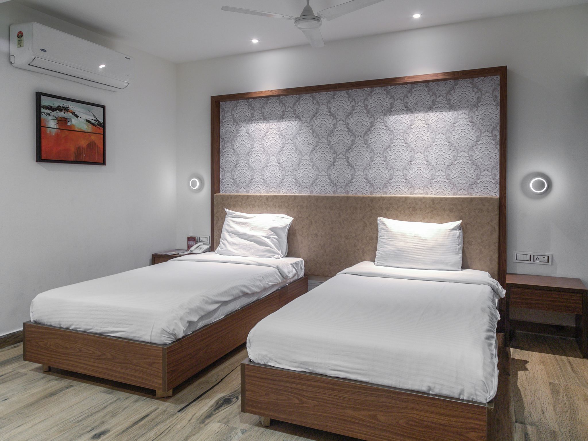 Hotel Shubham Palace, Kharmanghat Executive Room 2