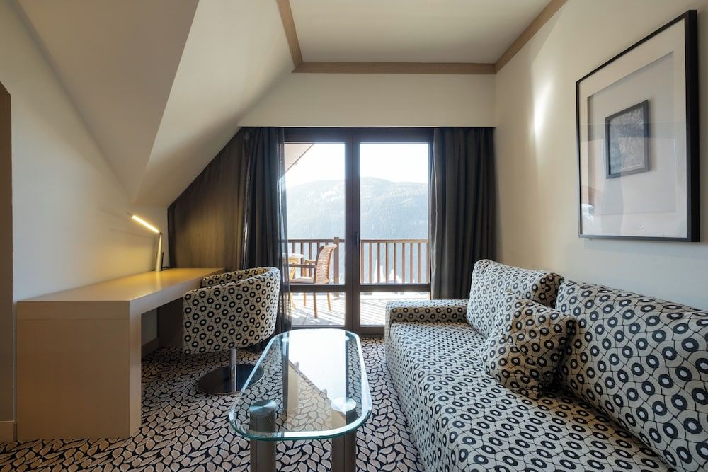 Eurostars Royal Tanau Deluxe Double Room, Balcony, View (2+1) 2