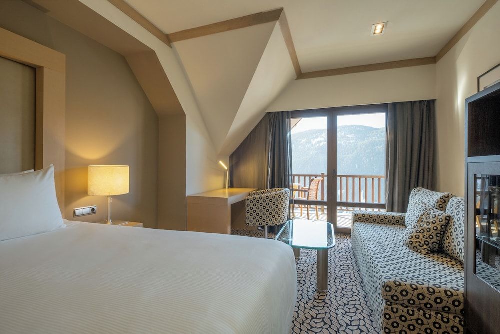 Eurostars Royal Tanau Deluxe Double Room, Balcony, View (2+1)