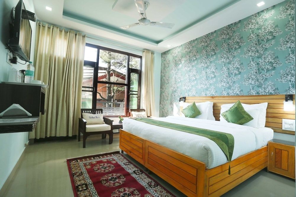 Treebo Roshan House With Valley View	 Standard Double Room
