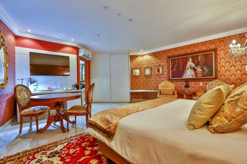 Royal Room, 1 King Bed