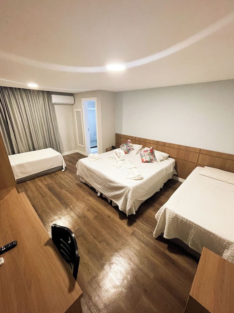 Athos Hotel Quarto Standard Quadruplo Varanda 3