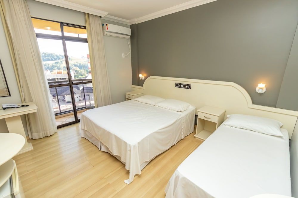 Comfort Room, Bathtub
