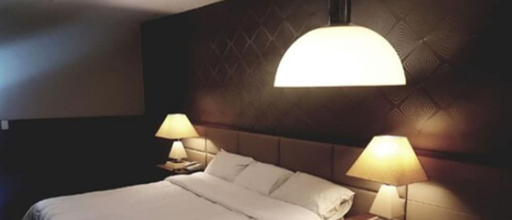 undefined Royalty Copacabana Hotel 10