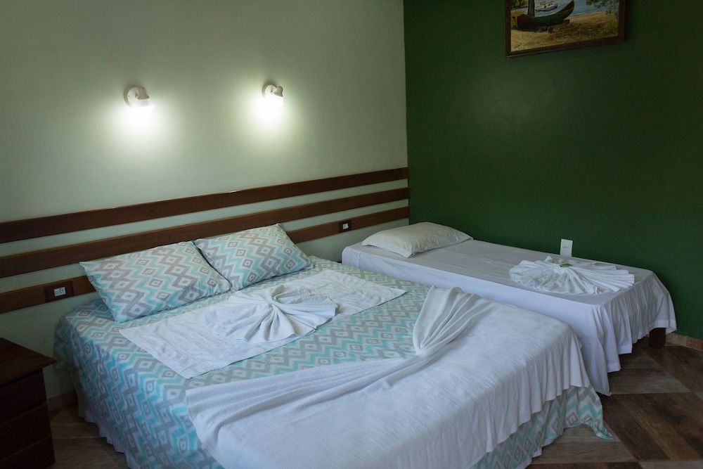 Recanto Dos Lima Family Quadruple Room 3