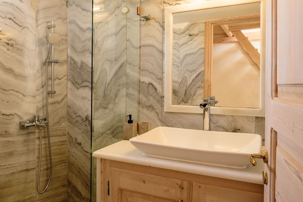 undefined Hotel Kallisto 6