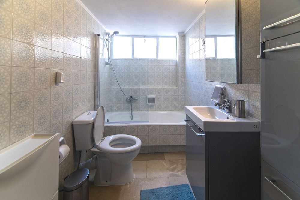 Stunning Central Apartment Apartment, Balcony 12