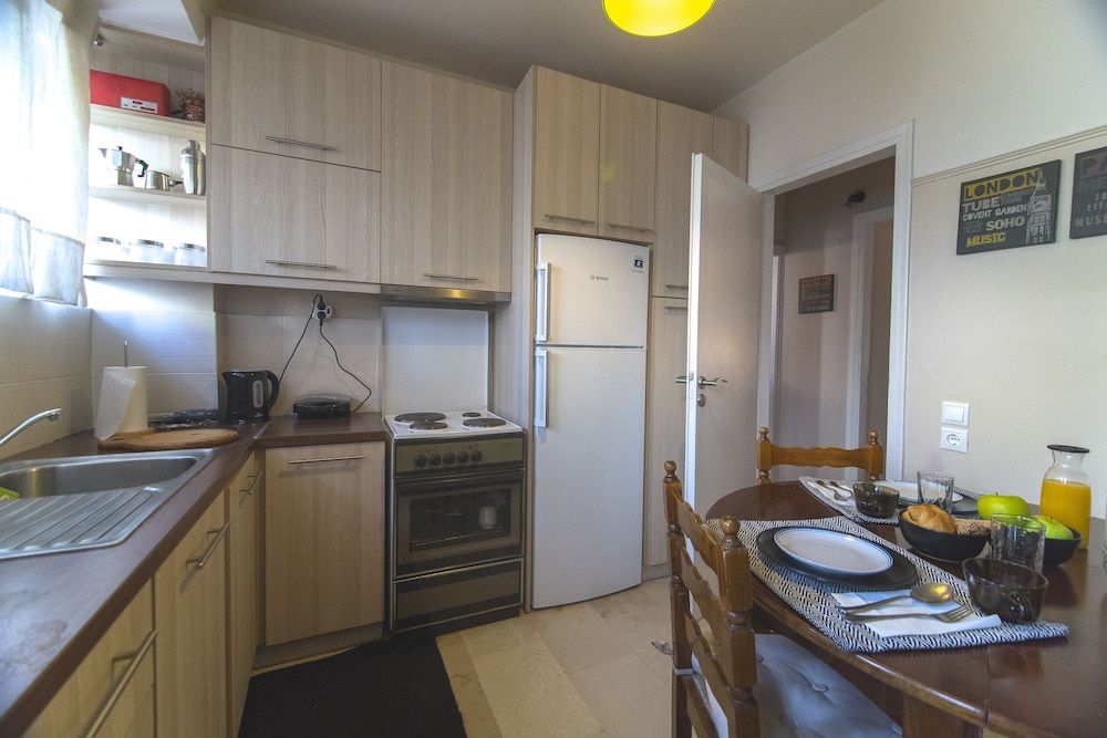 undefined Stunning Central Apartment 7