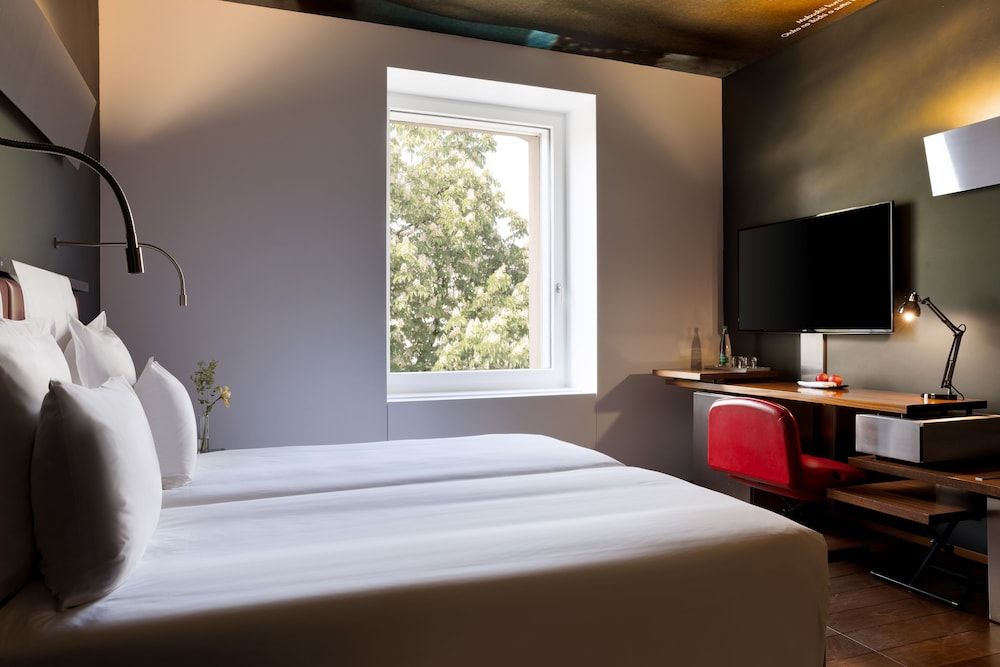 The Hotel Luzern, Autograph Collection Deluxe Studio, 1 King Bed, Park View