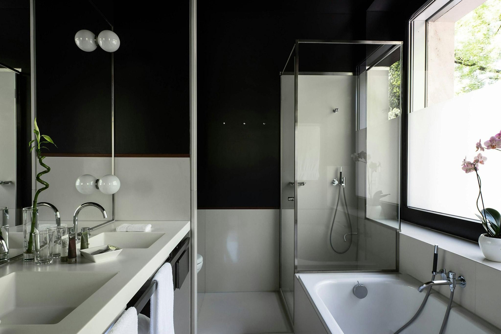 undefined The Hotel Luzern, Autograph Collection 10