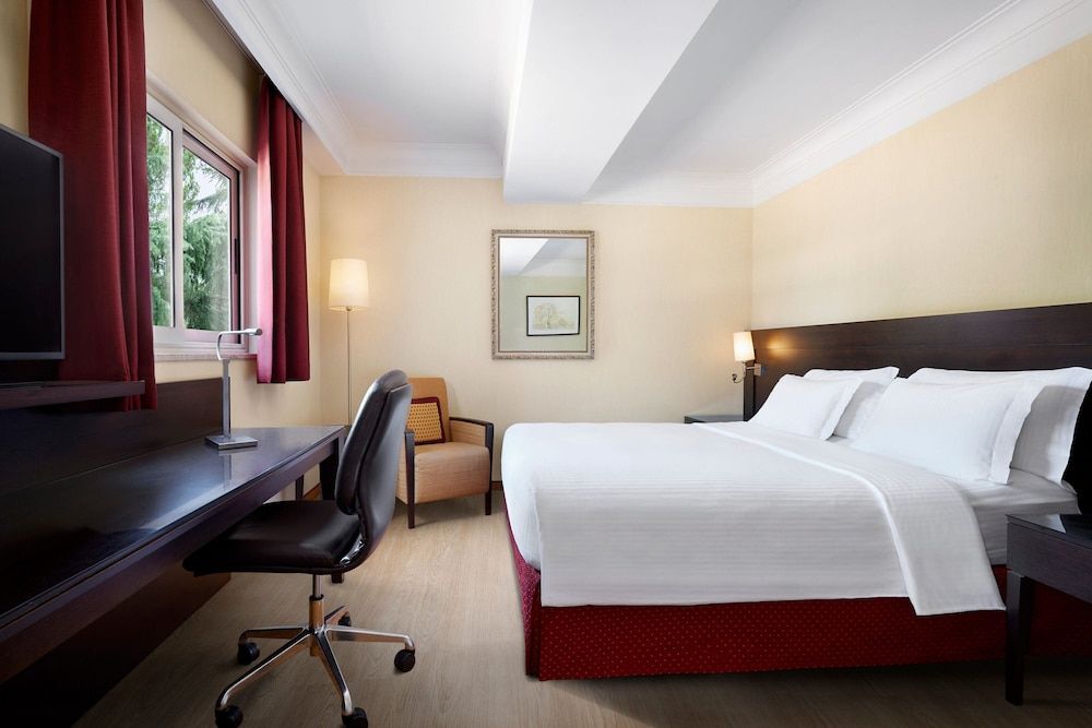 undefined Courtyard by Marriott Rome Central Park 5