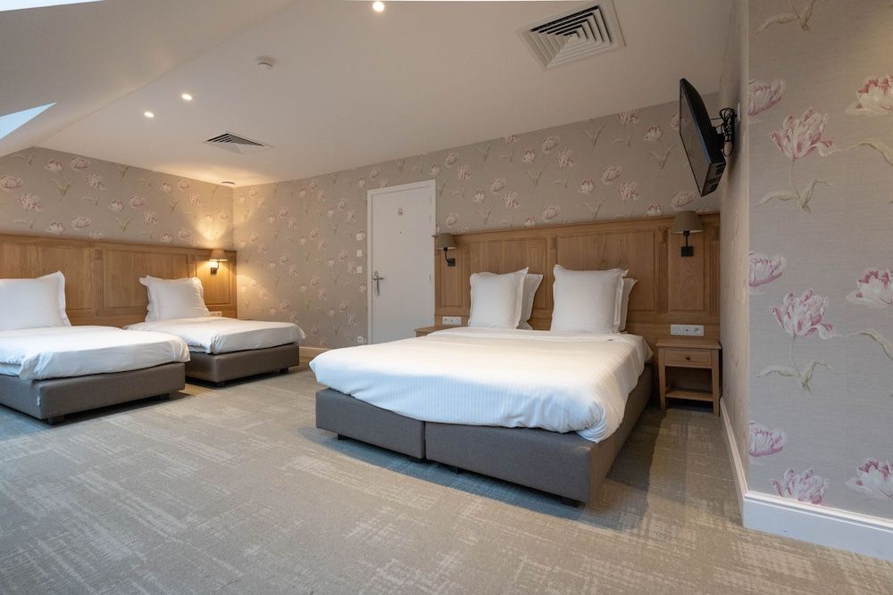 Family Room (max 5 persons)