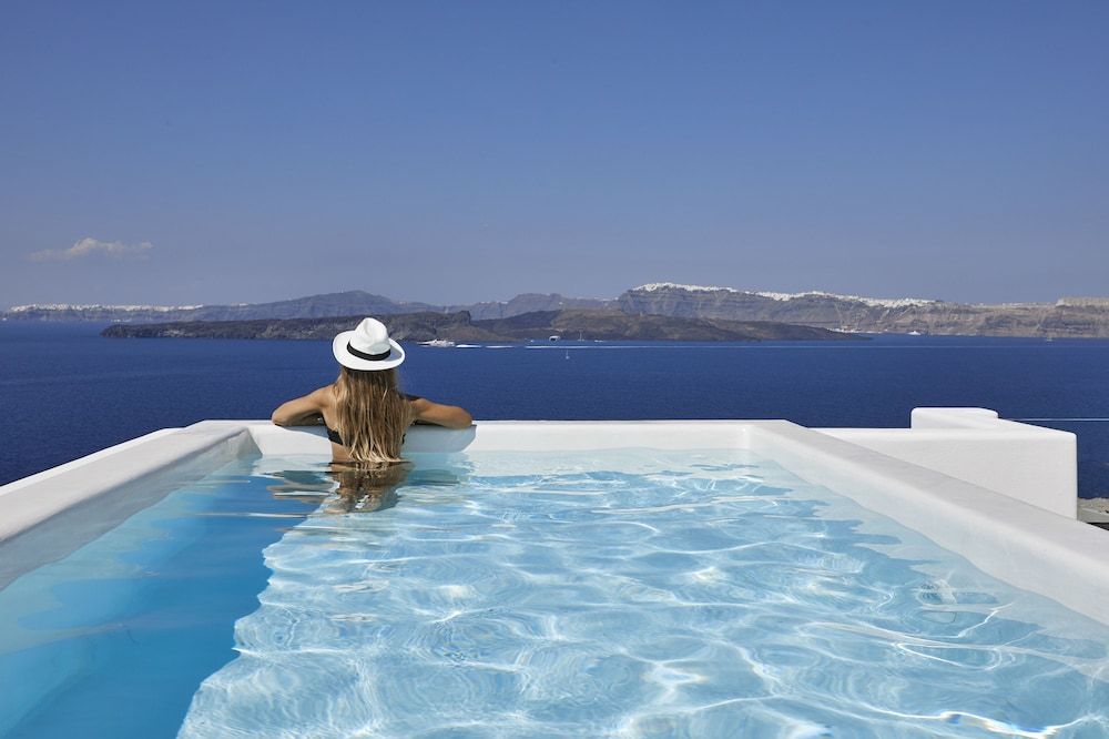 undefined Phōs The Boutique Luxury Hotel & Villas 4