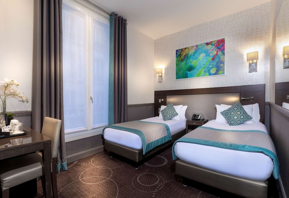 Hotel Elysées Céramic Standard Double Room 14