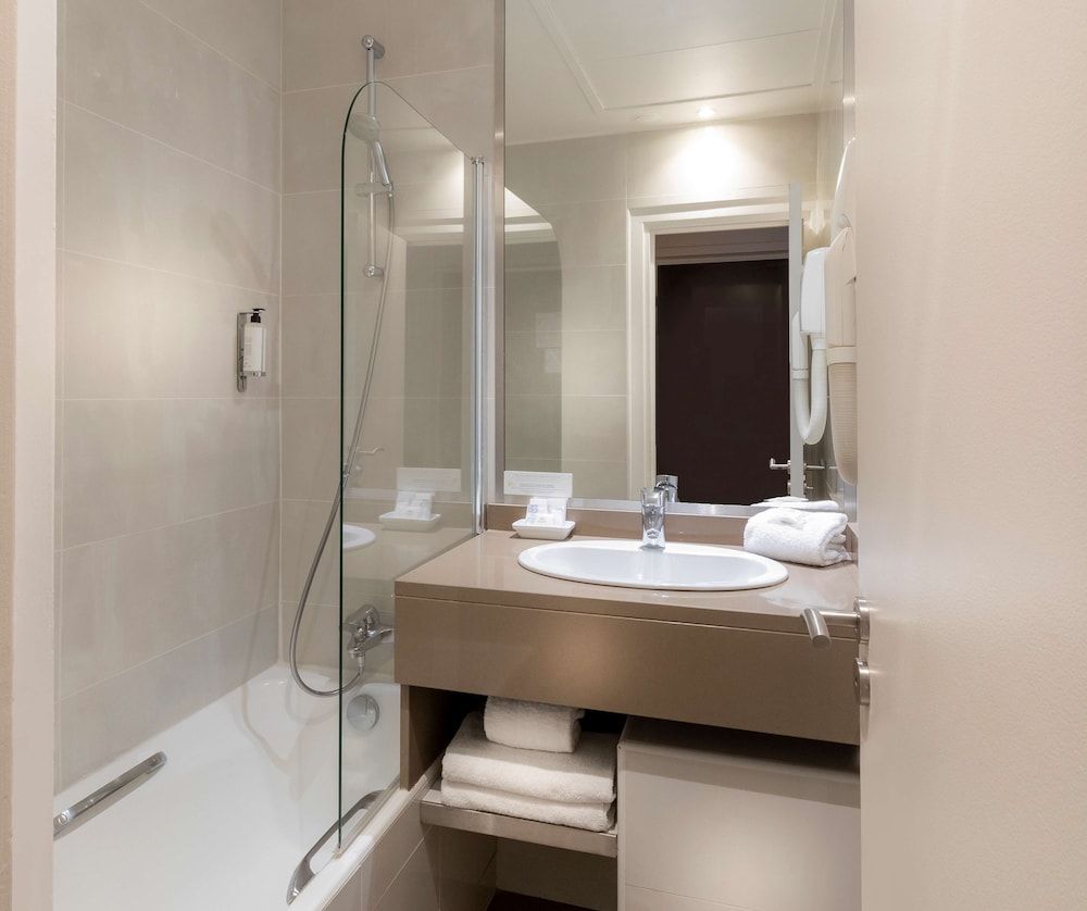 Hotel Elysées Céramic Standard Double Room 20