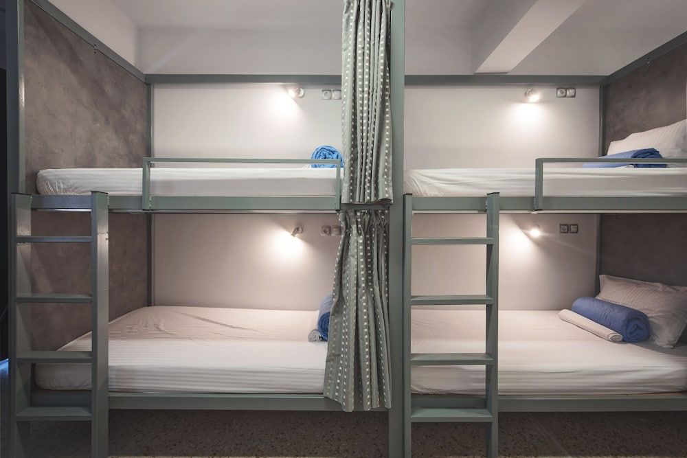undefined Bedbox Hostel 4