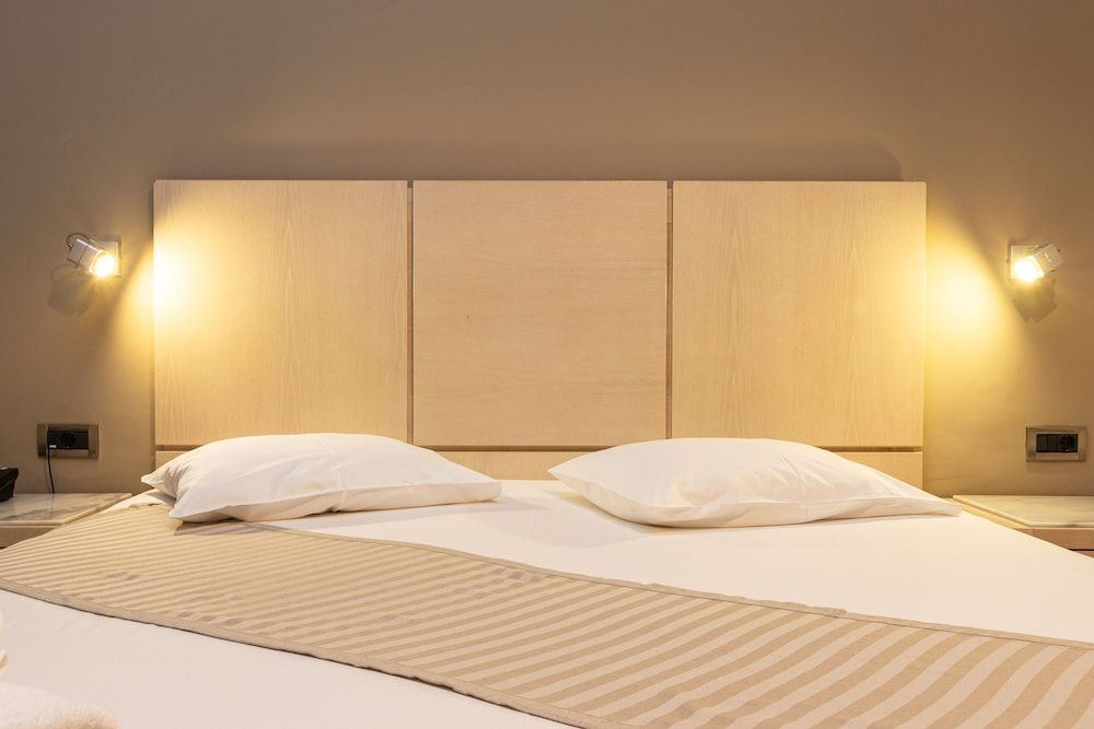 Triple Room, City View