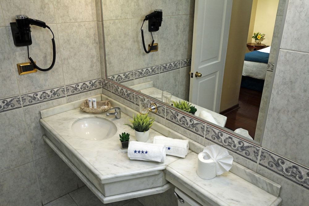 Hotel Principado de Asturias Double or Twin Room 4